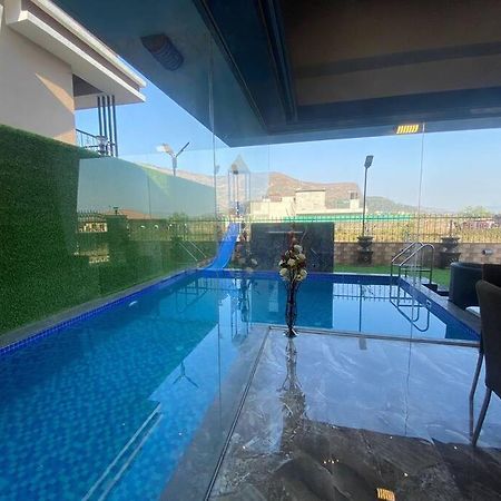 Mount Resorts Lonavala 5 Bhk Luxurious Villa With Private Pool And Full Size Cricket Football Turf Eksteriør billede