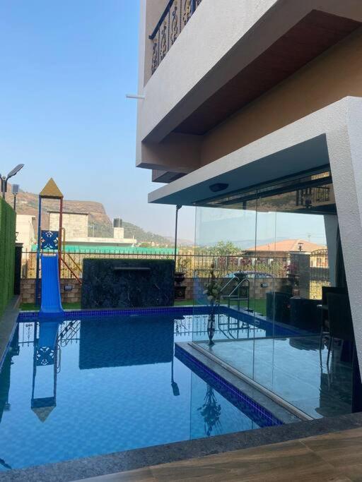 Mount Resorts Lonavala 5 Bhk Luxurious Villa With Private Pool And Full Size Cricket Football Turf Eksteriør billede